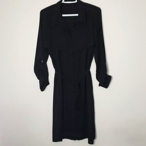 Forever 21 Contemporary Button Down Dress Size M